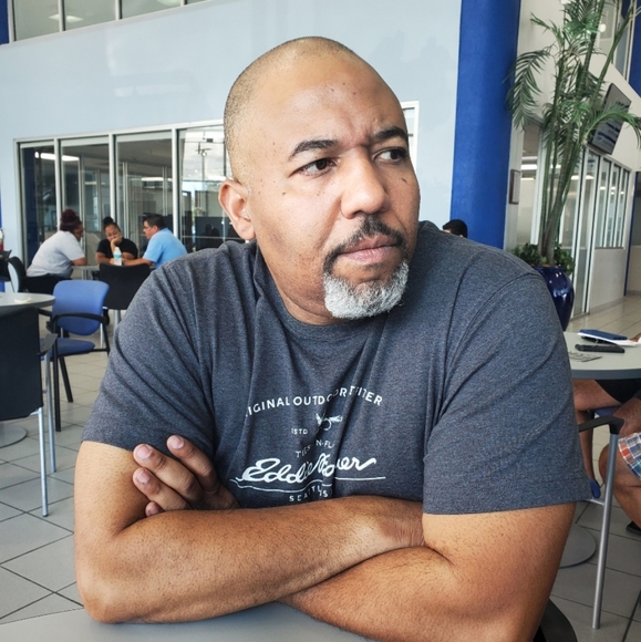 Meet your Posher, David - Picture 2 of 4